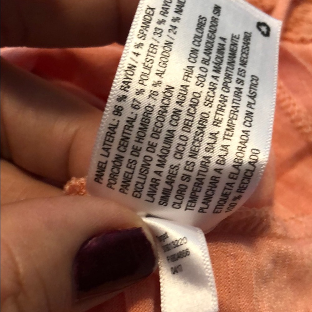 Used top by Knox Rose size M - Picture 12 of 12